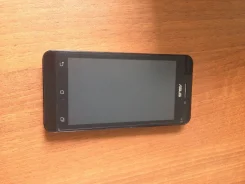 Asus ZenFone 4. �/�