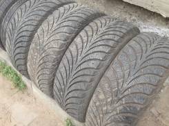 Goodyear UltraGrip Extreme. Зимние, шипованные, износ: 30%, 4 шт
