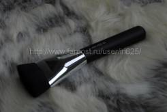 Кисти для макияжа.