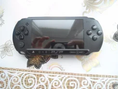 Sony PlayStation Portable Street E1000 ����