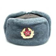 Шапки.