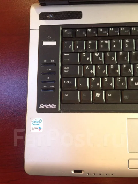 Toshiba Satellite. WiFi: 1, Bluetooth: 1 ����