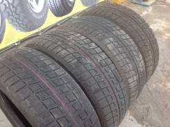 Bridgestone Blizzak Revo2. Зимние, 2007 год, износ: 30%, 4 шт