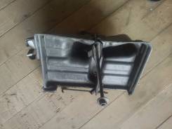 Крепление аккумулятора. Lexus GS300, UZS161, JZS160 Lexus GS430, JZS160, UZS161 Toyota GS300, JZS160, UZS161 Toyota Crown, JZS177, UZS173, UZS171, UZS...