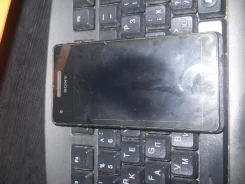 Sony Xperia V. �/�
