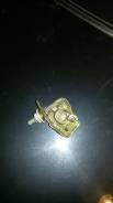 Замок лючка бензобака. Toyota Vista, CV30, SV30, SV35, SV32, SV33 Двигатели: 2CT, 3SGE, 3SFE, 4SFE