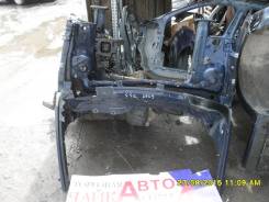 Передняя часть автомобиля. Ford Focus