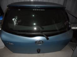 Дверь багажника. Toyota Vitz, KSP90, NCP91, NCP95, SCP90 Toyota Yaris, SCP90, NCP91, ZSP90, NCP90, KSP90 Двигатели: 1NZFE, 2NZFE, 2SZFE, 1KRFE, 2ZRFE