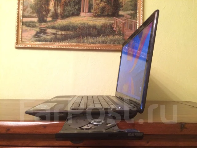 Asus X53By. 1,6����, ��� 3072 ��, ���� 320���, WiFi: 1, ����������� �� 3��. ����