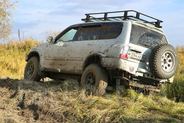 Suzuki grand vitara багажник