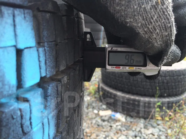 Dunlop SP Sport 2020. ������, ��� �����, 2005 ���, �/�, ����� 40 % ����