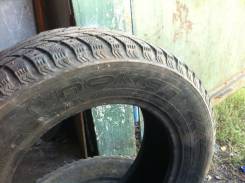 Nokian Hakkapeliitta 2. Зимние, шипованные, износ: 50%, 2 шт