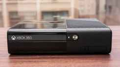 Microsoft Xbox 360 E 500Gb ����