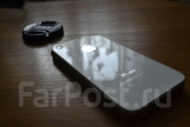 Apple iPhone 4 8Gb ����