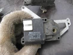 Сервопривод заслонок печки. Toyota Corona, ST190