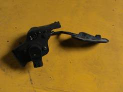Педаль акселератора. Toyota Wish, ZNE10, ZNE10G Двигатель 1ZZFE