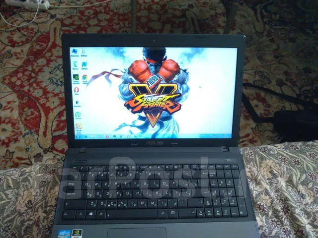 Asus X55VD. 2,4����, ��� 6 ��, ���� 500���, WiFi: 1, Bluetooth: 1, ����������� �� 8��. ����