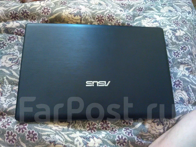 Asus X55VD. 2,4����, ��� 6 ��, ���� 500���, WiFi: 1, Bluetooth: 1, ����������� �� 8��. ����