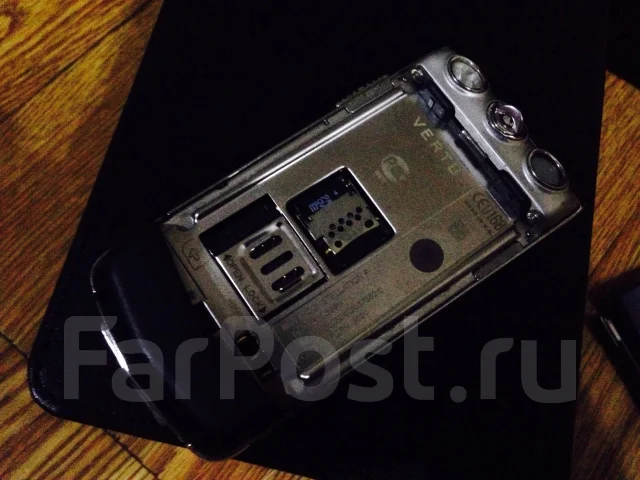 Vertu Constellation. �/� ����
