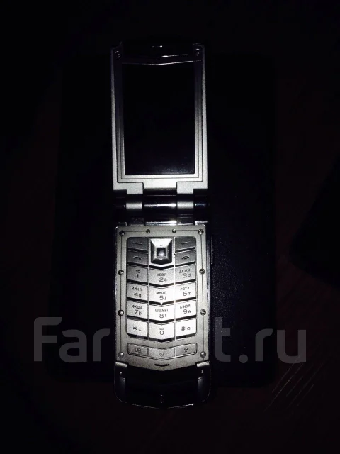 Vertu Constellation. �/� ����