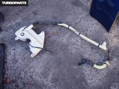 Бачок стеклоомывателя. Mitsubishi Eclipse, D32A, D38A Двигатель 4G63