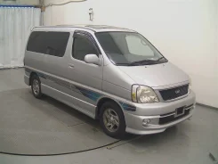 Toyota Regius. RCH41. ��� ����� �� ������������ ����