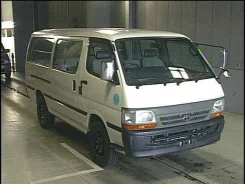 Toyota Regius Ace. RZH112. ��� ����� �� ������������ ����