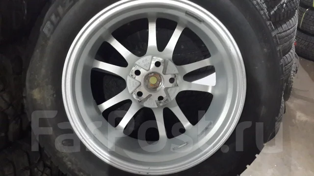 Starform Basel. 7.0x17", 5x114.3, ET45 ����