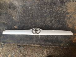 Накладка багажника. Toyota Mark II, JZX115, GX115, JZX110, GX110 Двигатели: 1JZFSE, 1JZGTE, 1GFE, 1JZGE
