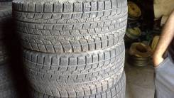 Bridgestone Blizzak Revo1. Зимние, без шипов, износ: 10%, 2 шт