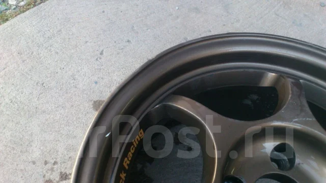 Black Racing. 7.0x15", 4x100, ET38 ����