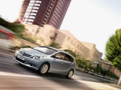 Toyota Verso. ��� ����� �� �������� ����