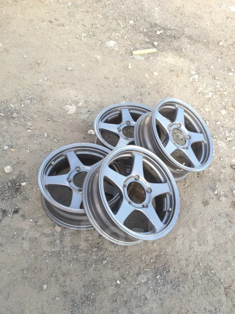 OZ Racing Gemini. 5.5x16", 5x139.7, ET22 ����