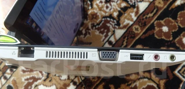 Acer Aspire One D250. 1,6����, ��� 2048 ��, ���� 160���, WiFi: 1, ����������� �� 1��. ����