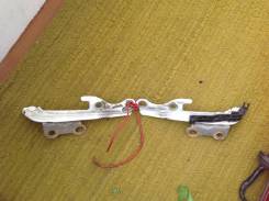 Крепление капота. Toyota Corolla, AE104, EE107, CE101, CE105, AE102, CE107, AE100, CE109, EE105, EE103, EE101, AE103, AE109, EE108, CE100, CE102, CE10...