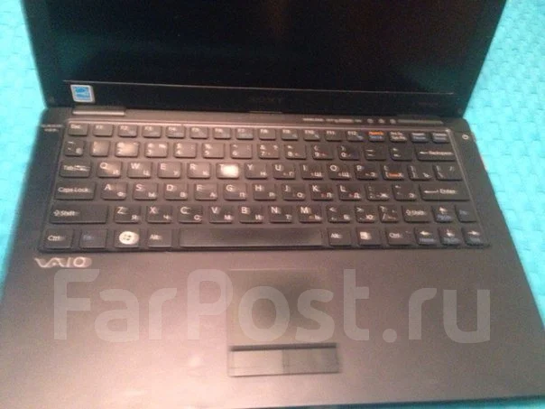 Sony VAIO VPC-X11Z1R. 2����, ��� 2048 ��, ���� 256���, WiFi: 1, Bluetooth: 1, ����������� �� 8��. ����