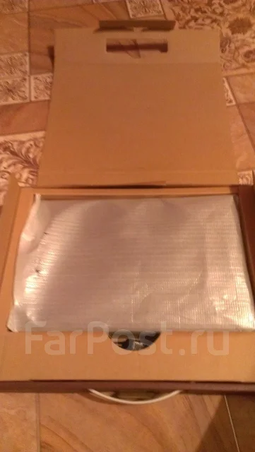 Asus Eee PC 1015BX. ��� 2048 ��, ���� 320���, WiFi: 1, ����������� �� 5��. ����
