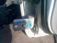 Крепление боковой двери. Toyota Caldina, ST215G Двигатель 3SGE