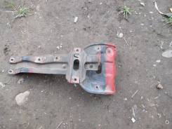 Планка радиатора. Mitsubishi Pajero, V26WG, V26W Двигатель 4M40