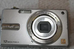 Panasonic Lumix DMC-F3. 4 - 4.9 ��, ���: 12� ����