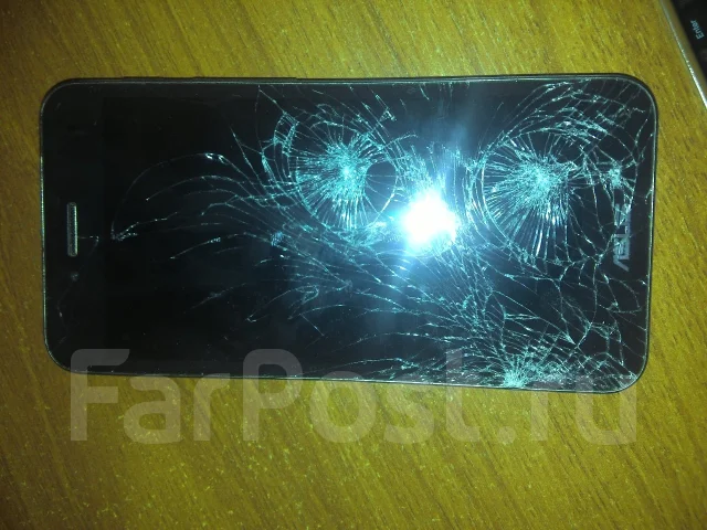 Asus PadFone 2 16Gb ����