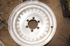 4Go. x15", 6x139.7 ����