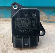 Датчик расхода воздуха. Toyota: Platz, Windom, Aristo, Ipsum, Avensis, Corolla, Altezza, MR-S, Yaris Verso, Probox, Tundra, Raum, Vista, Echo Verso, C...