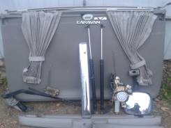 Дверь багажника. Nissan Elgrand