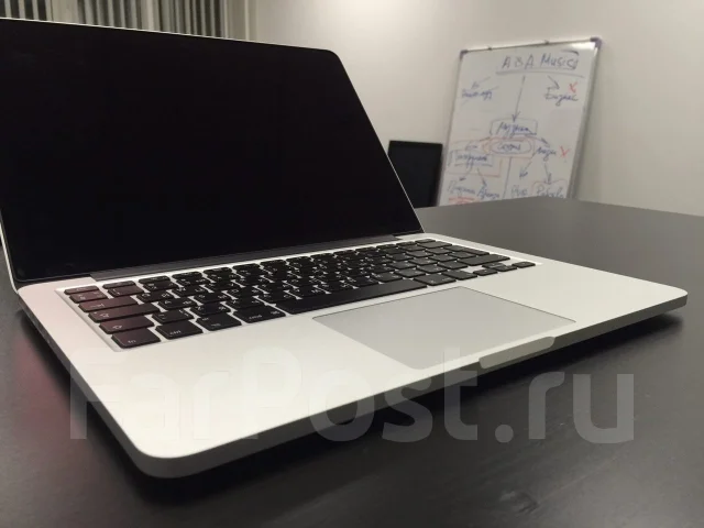 Apple MacBook Pro 13 2013 Late ME866 with Retina display. 2,6����, ��� 8 ��, ���� 512���, WiFi: 1, Bluetooth: 1, ����������� �� 12��. ����