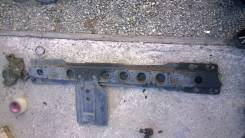 Балка под кпп. Toyota Land Cruiser, UZJ100W, HDJ101K, UZJ100, HDJ100L, UZJ100L, HDJ101 Двигатели: 2UZFE, 1HDFTE