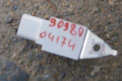 Реле. Lexus RX270, GGL10, AGL10, GYL16, GGL16, GYL15, GGL15, GYL10 Lexus RX350, GYL16, GYL15, GGL15, GGL16, AGL10, GGL10, GYL10 Lexus RX450h, GYL10, A...