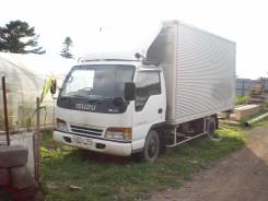 Isuzu Elf. Грузовой автомобиль, 4 300 куб. см., 3 000 кг.