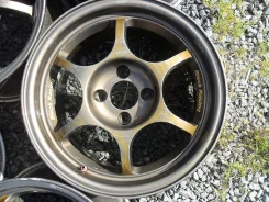 Black Racing. 7.0x15", 4x100, ET38 ����