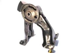 Подушка двигателя. Hyundai: ix35, Matrix, Grandeur, H1, Genesis, i40, Getz, i20, i30, Sonata, ix55, Accent, Elantra, Grand Starex, Equus, Tucson, Gran...